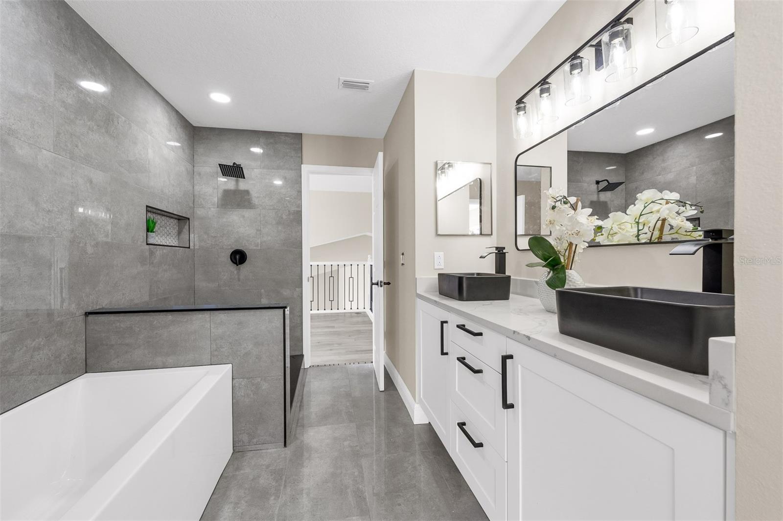 HIAWASSEE OAKS - Residential