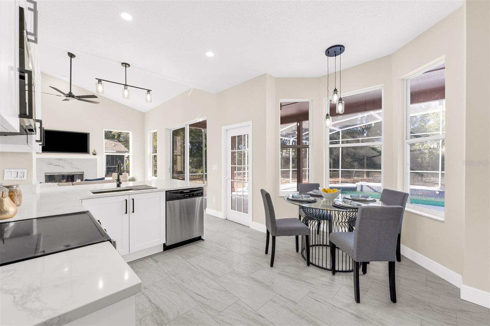 HIAWASSEE OAKS - Residential