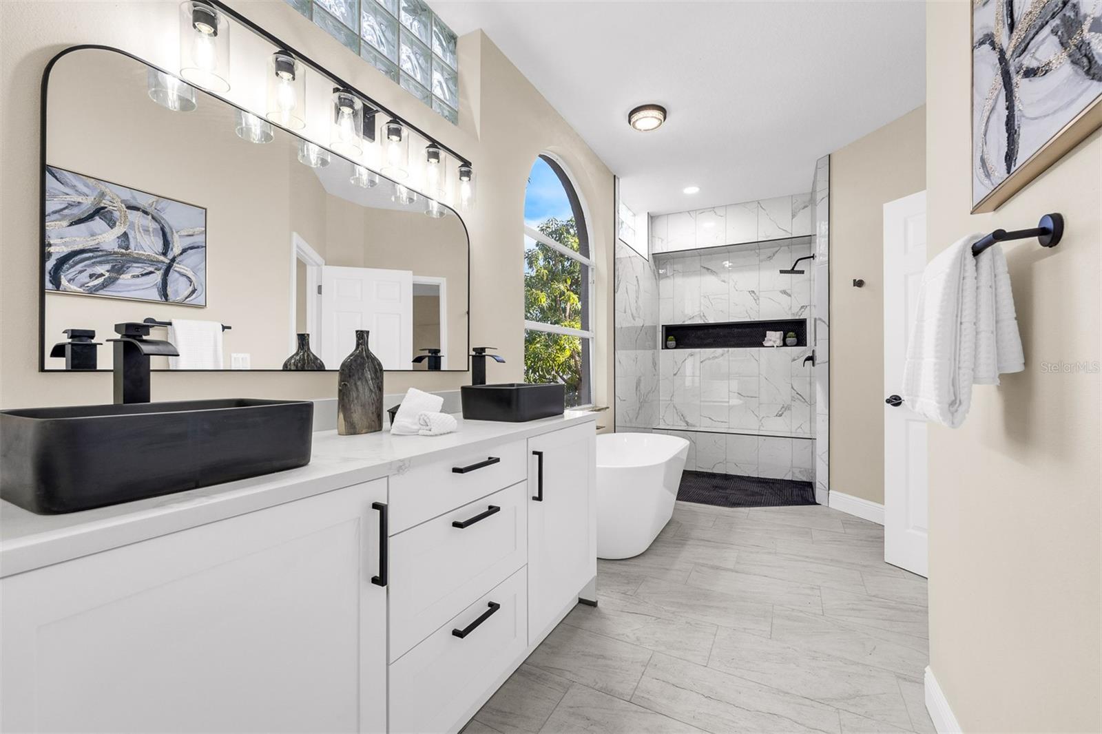 HIAWASSEE OAKS - Residential