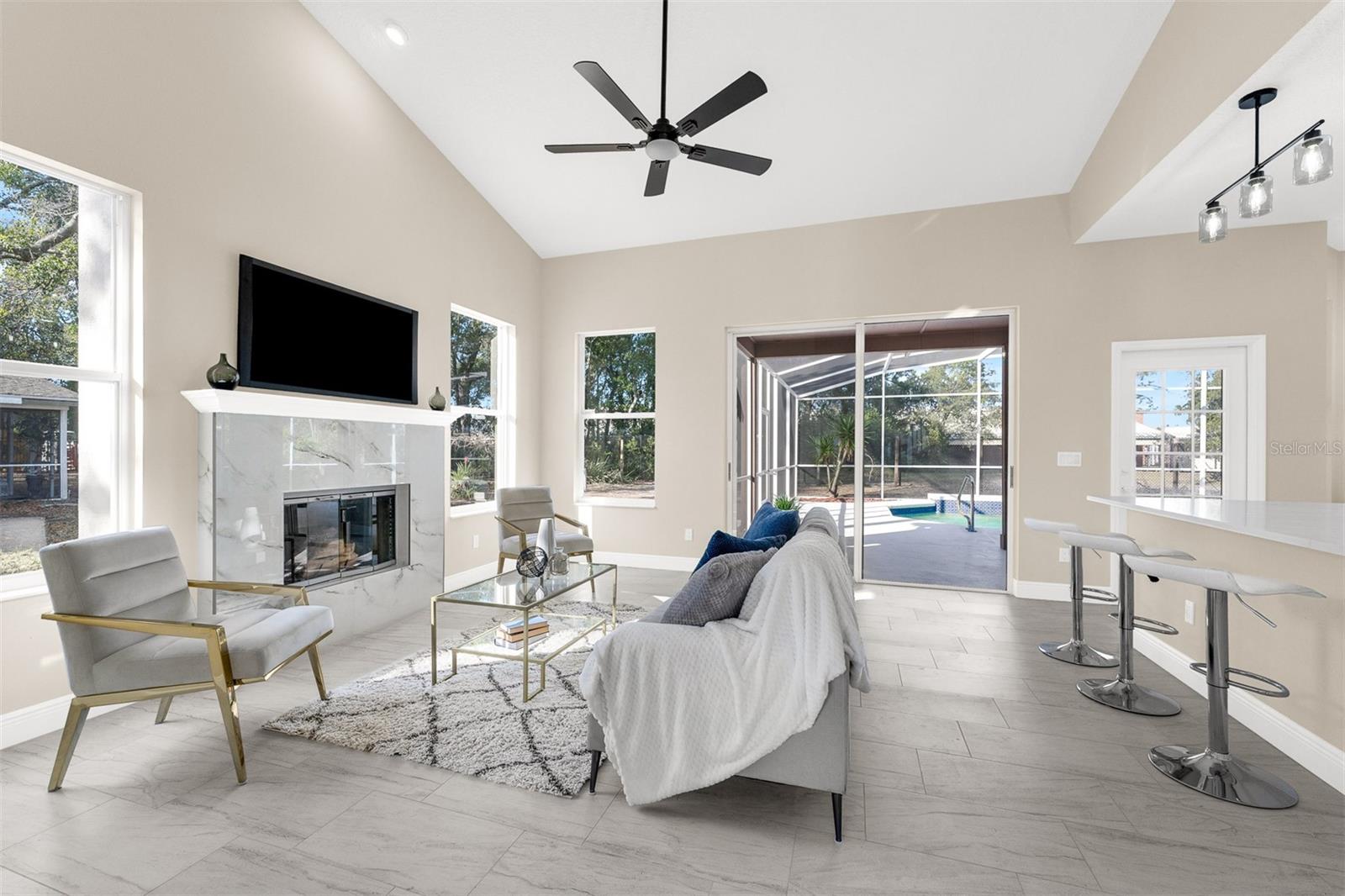 HIAWASSEE OAKS - Residential