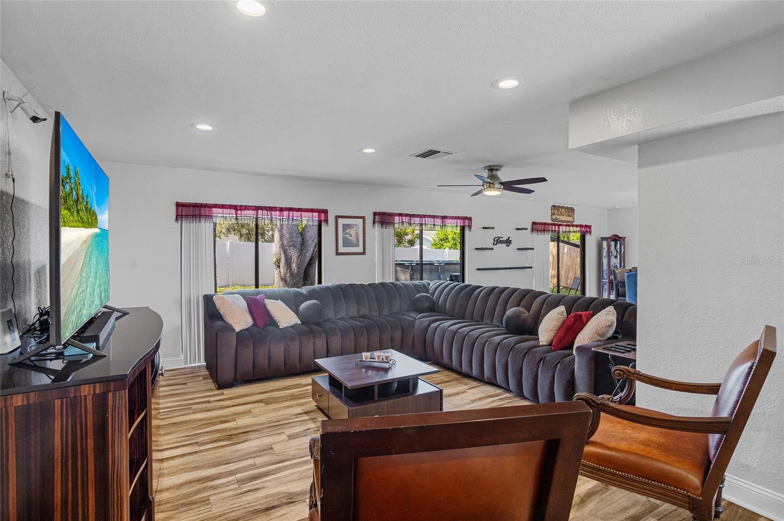 6206 LOST TREE COURT