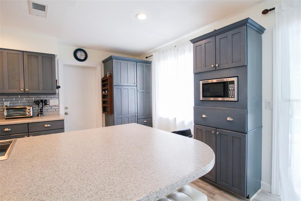 RIDGEWOOD - Residential Lease