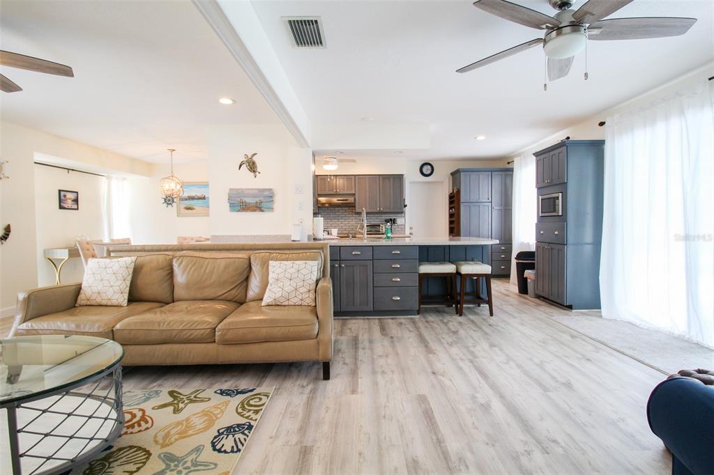 RIDGEWOOD - Residential Lease