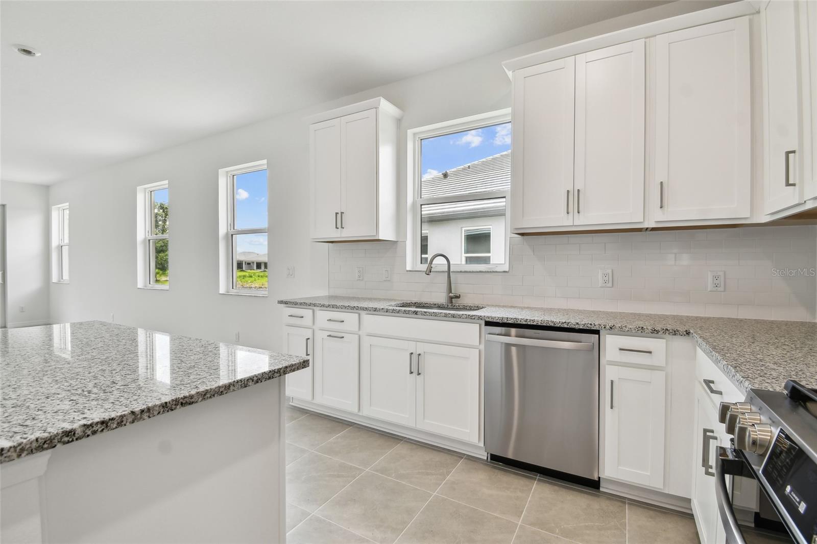 SWEETWATER VILLAS AT LAKEWOOD RANCH - Residential