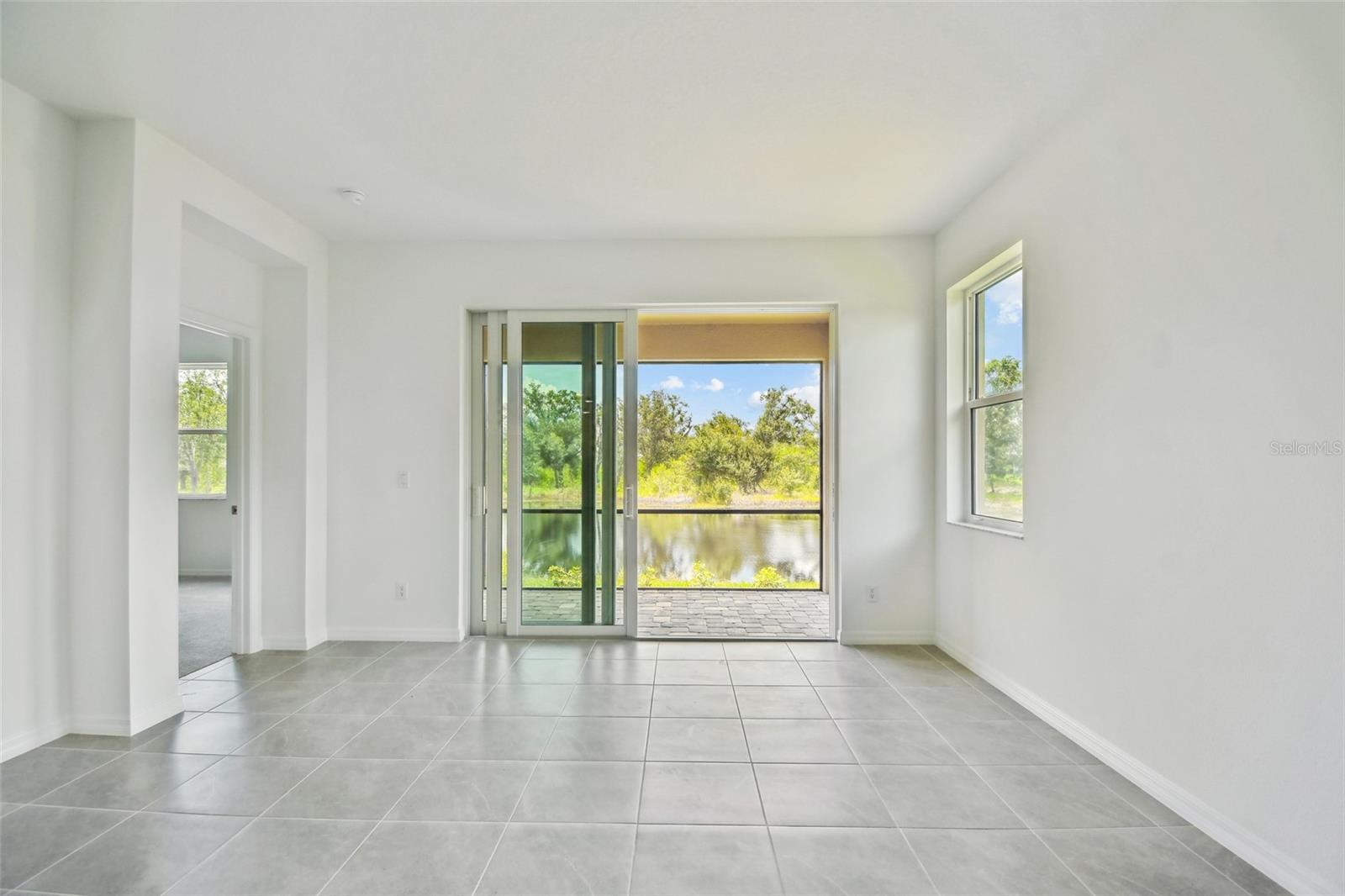 SWEETWATER VILLAS AT LAKEWOOD RANCH - Residential