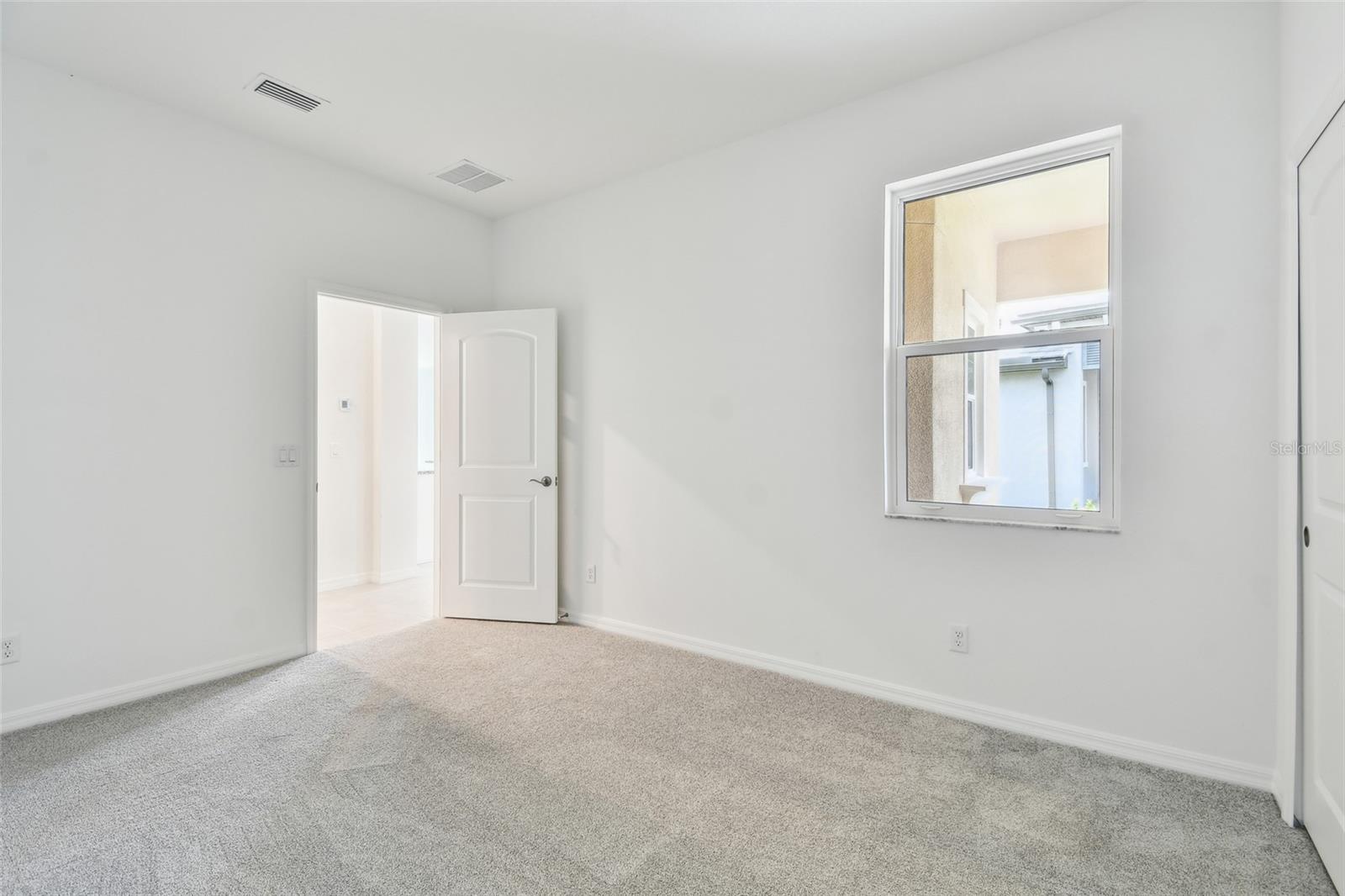 SWEETWATER VILLAS AT LAKEWOOD RANCH - Residential
