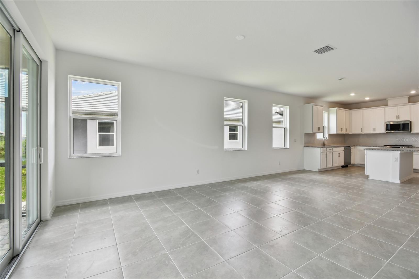 SWEETWATER VILLAS AT LAKEWOOD RANCH - Residential