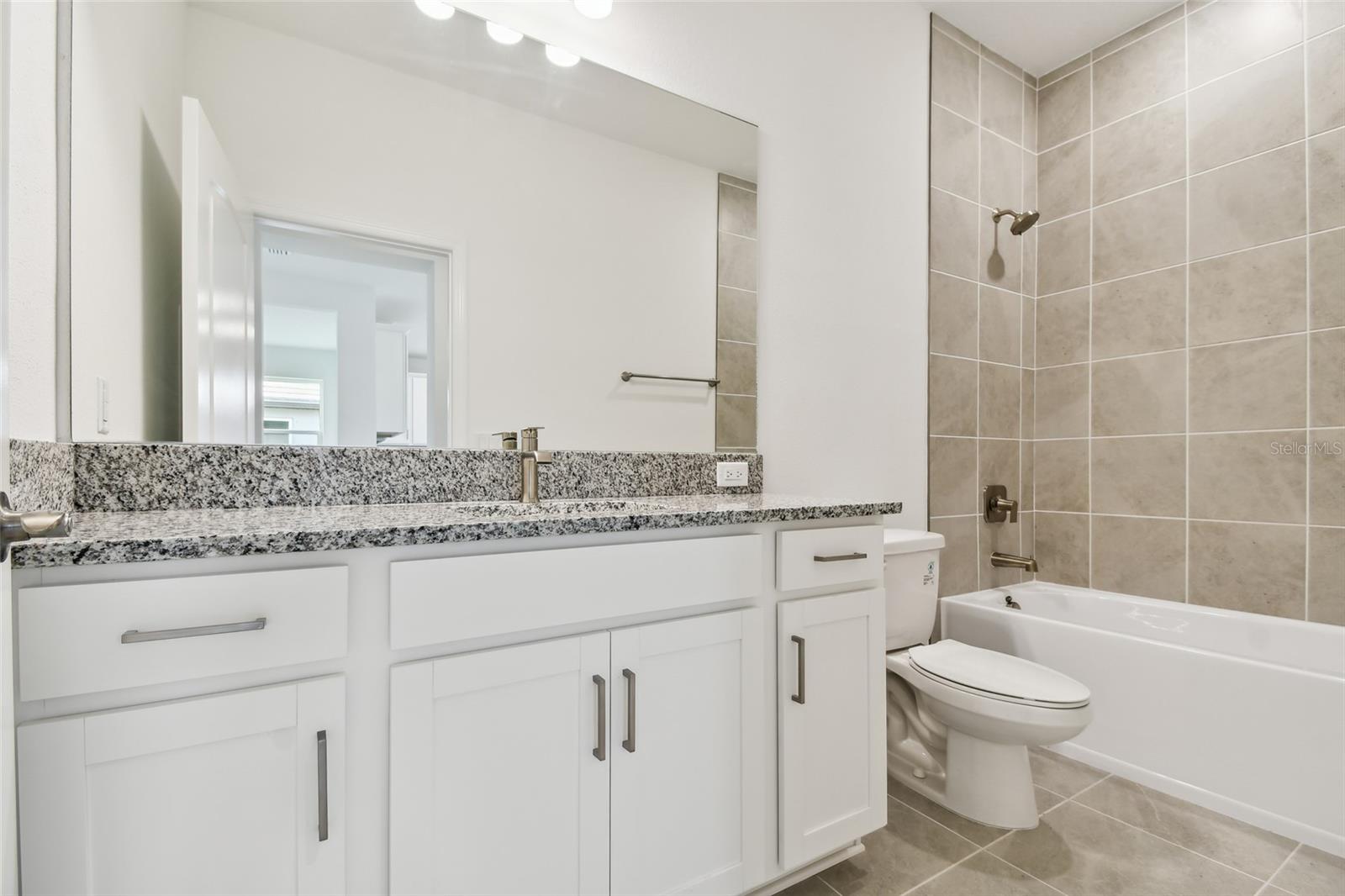 SWEETWATER VILLAS AT LAKEWOOD RANCH - Residential