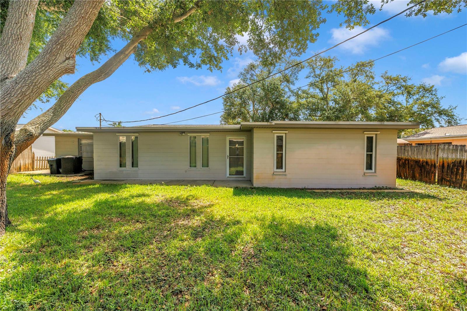 KENNETH CITY - Residential