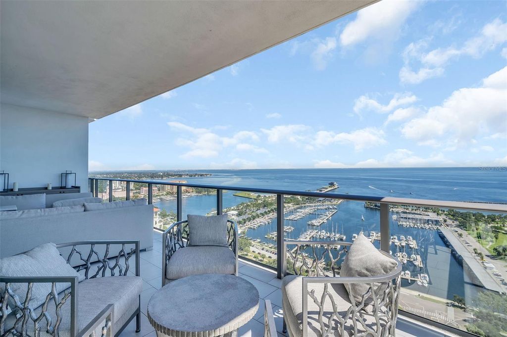 Photo of 100 1st Avenue N #3001, St Petersburg, FL 33701 (MLS # TB8435975)