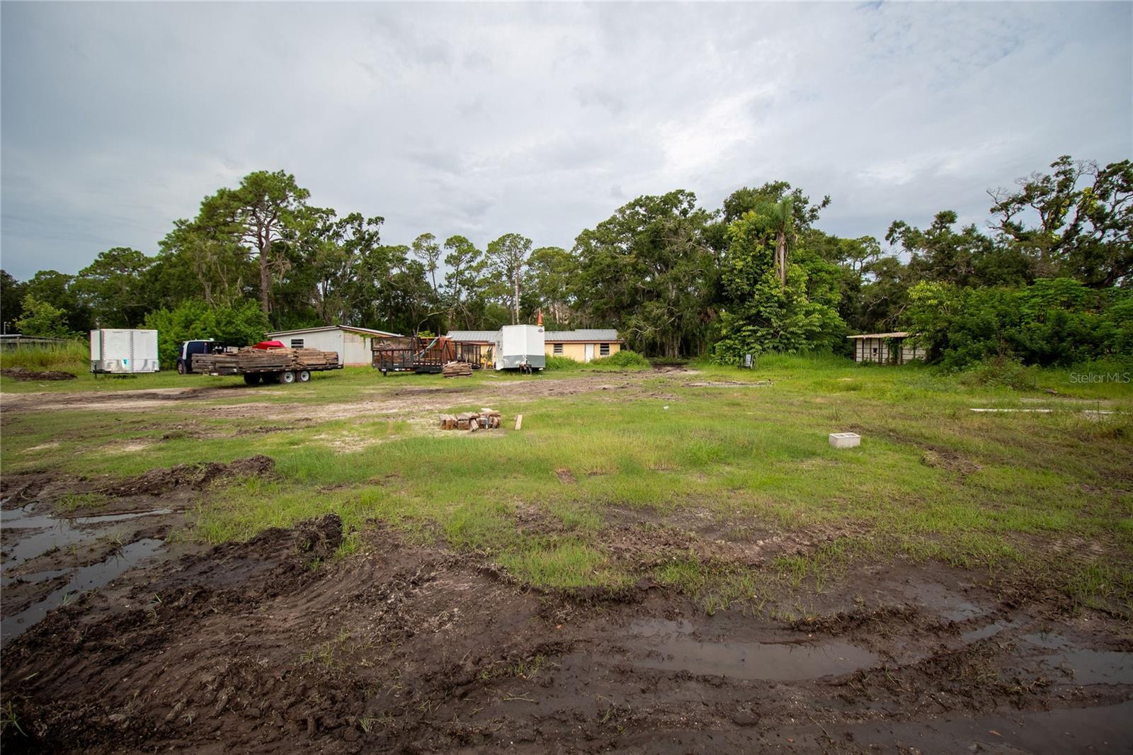 NORTH SARASOTA - Commercial Sale