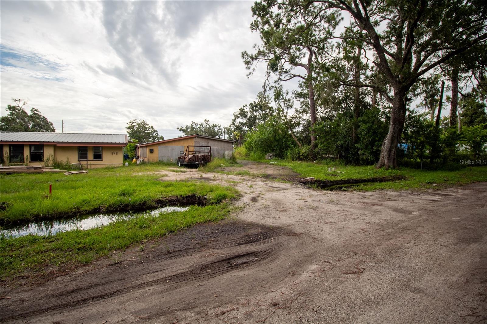 NORTH SARASOTA - Commercial Sale