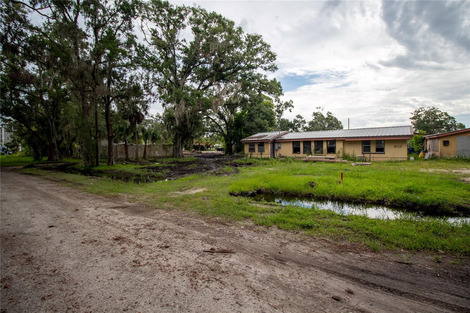 NORTH SARASOTA - Commercial Sale