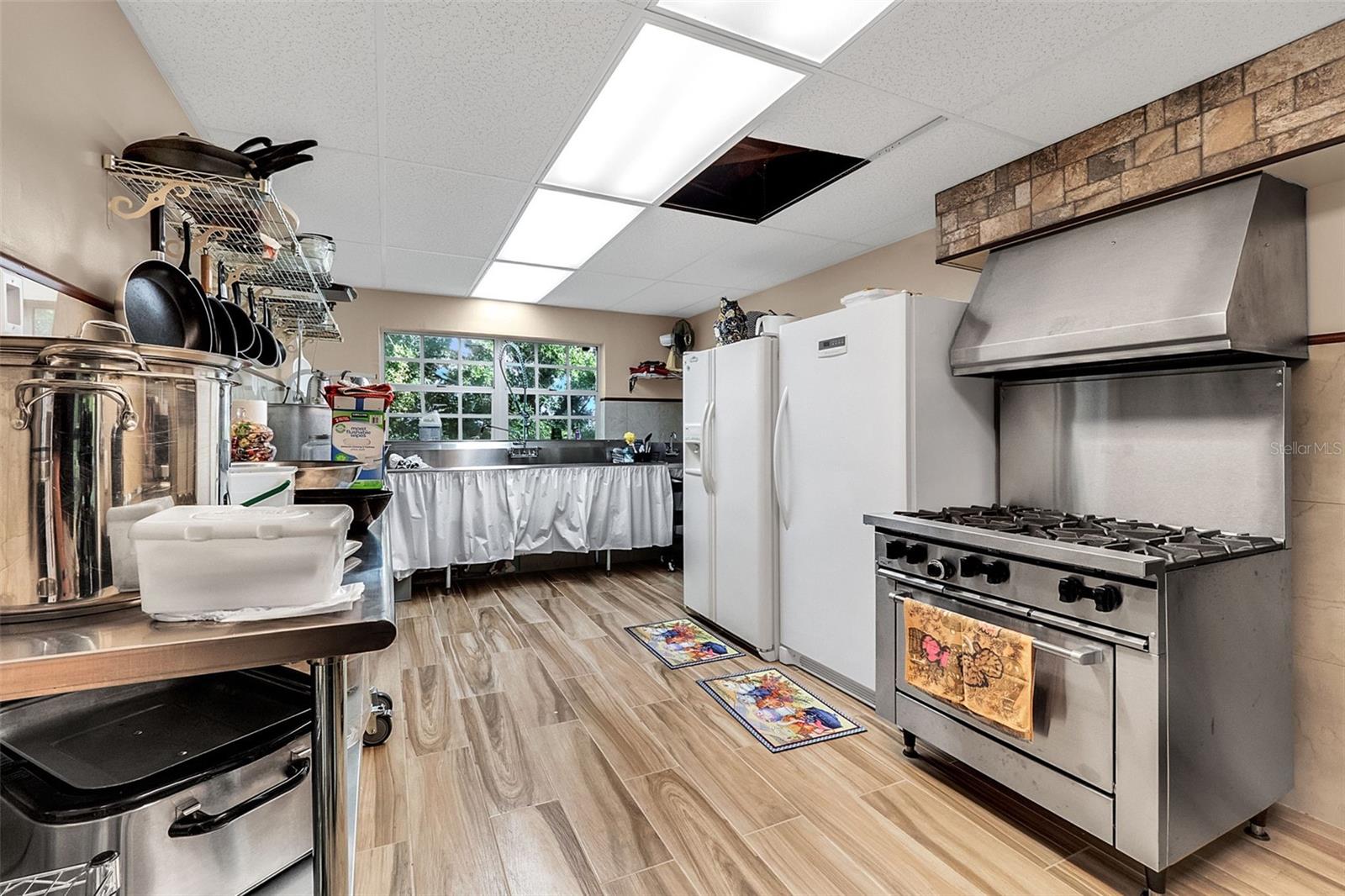 INTERNATIONAL BASS LAKE RESORT PH 01 - Residential