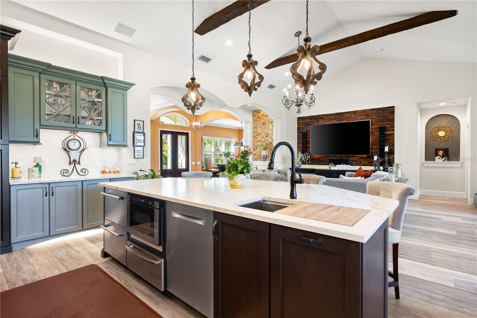 LAUREL OAK ESTATES SEC 01 - Residential