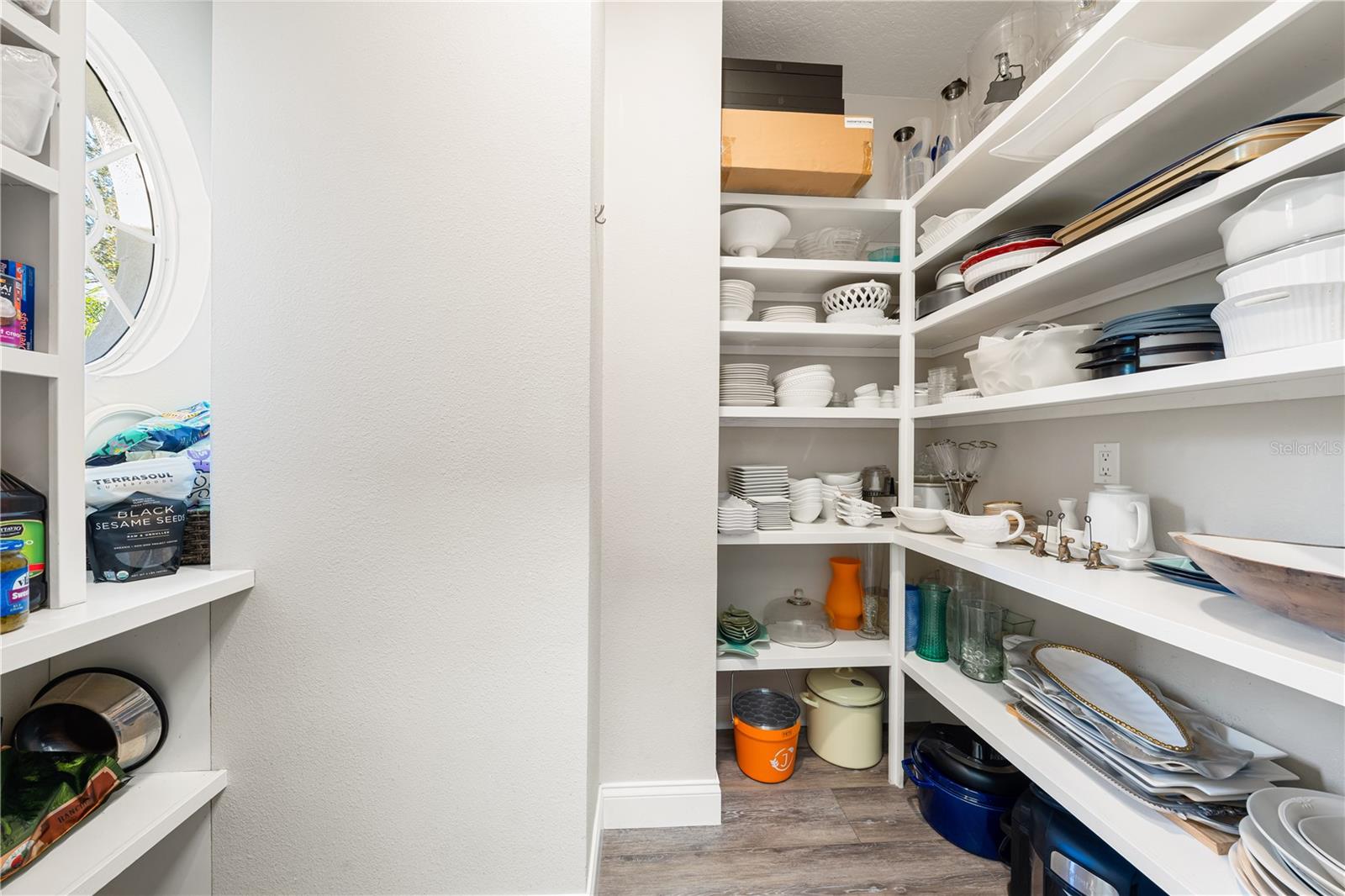 LAUREL OAK ESTATES SEC 01 - Residential