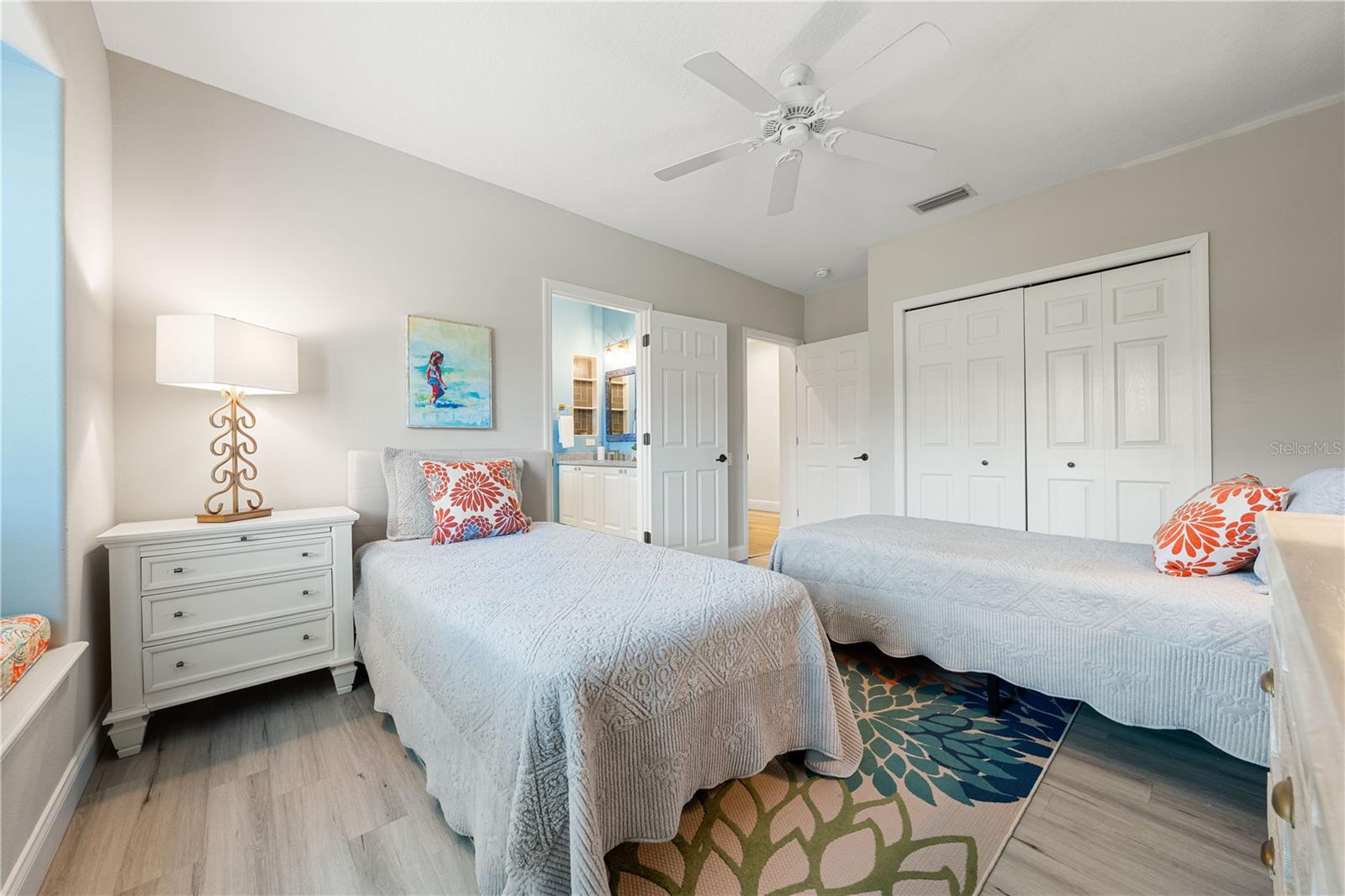 LAUREL OAK ESTATES SEC 01 - Residential