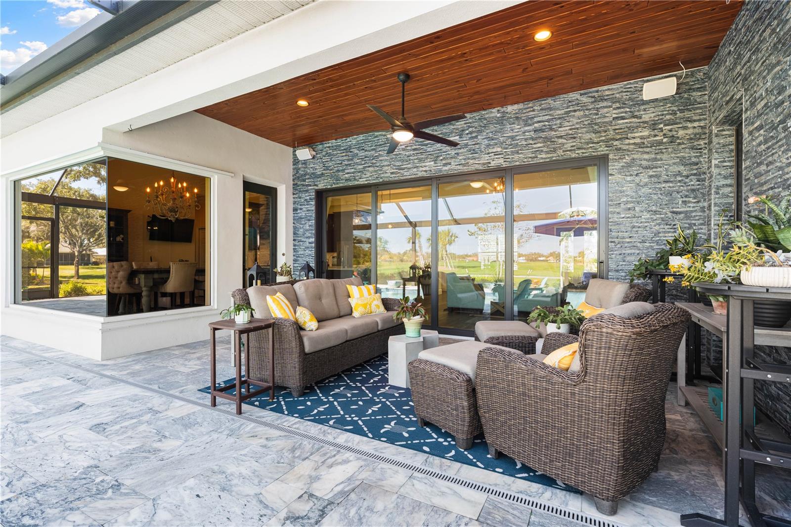 LAUREL OAK ESTATES SEC 01 - Residential