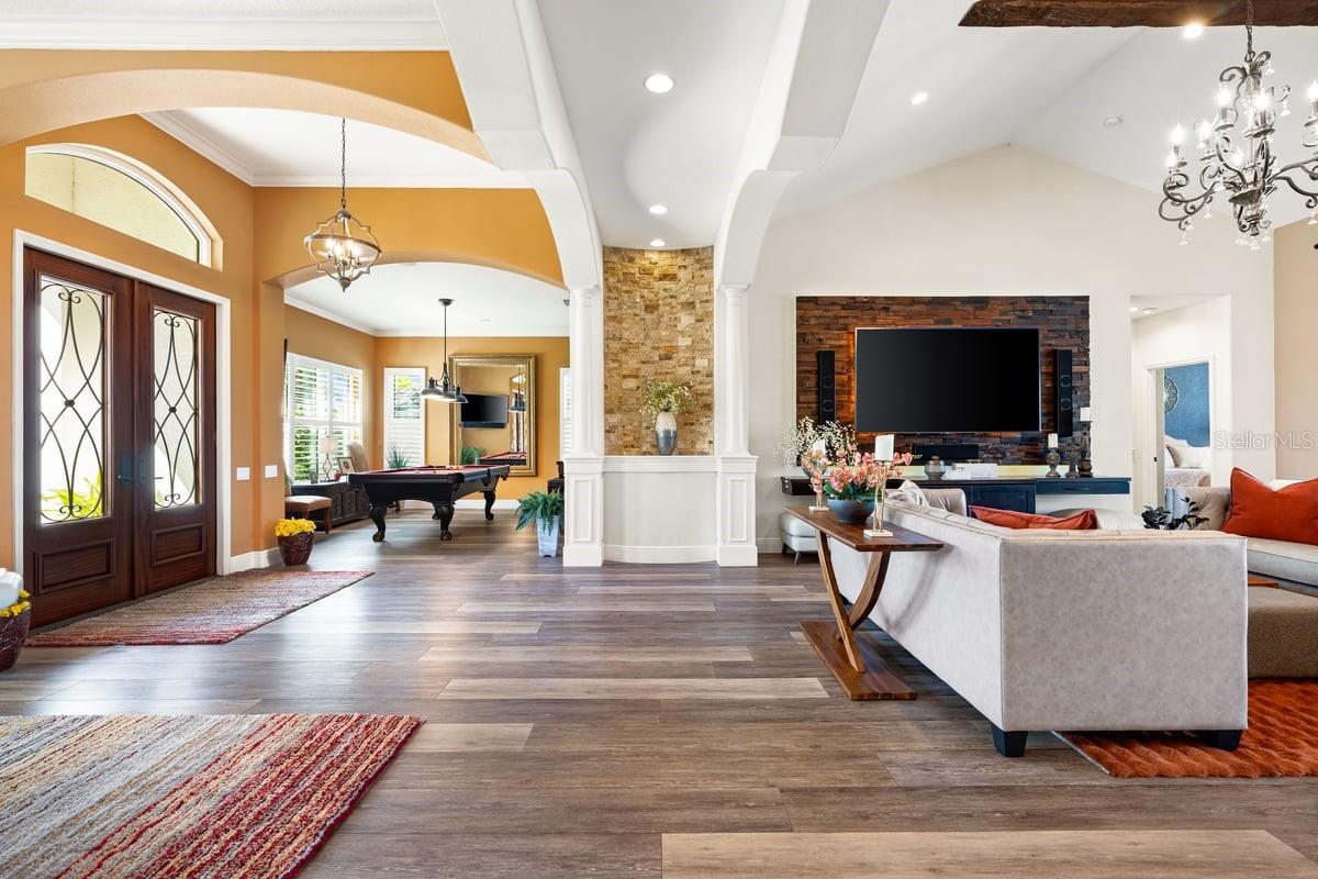 LAUREL OAK ESTATES SEC 01 - Residential