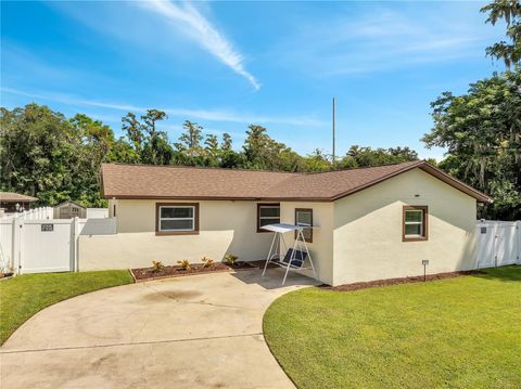 Photo of 8445 Quisqualis Drive, Orlando, FL 32822 (MLS # O6346561)