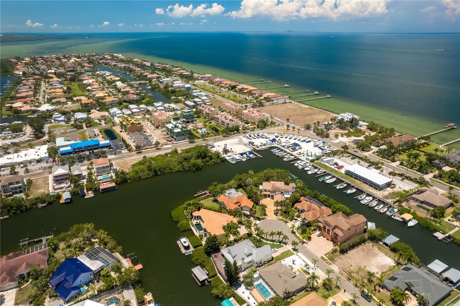 COBIA CAY - Residential