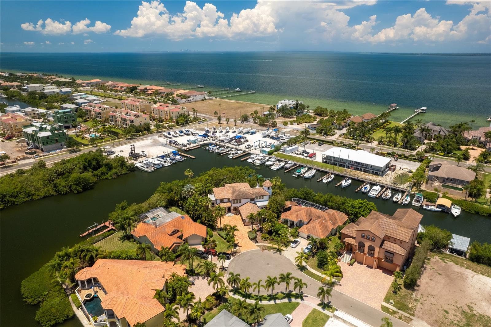 COBIA CAY - Residential