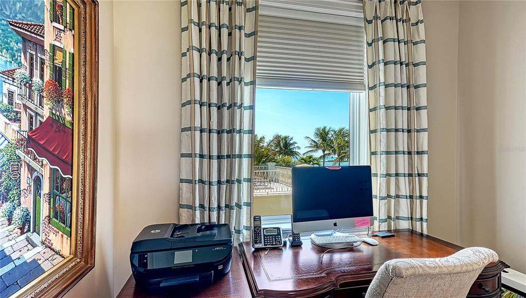 LIDO SHORES - Residential