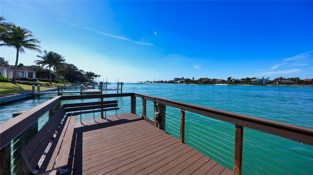 LIDO SHORES - Residential