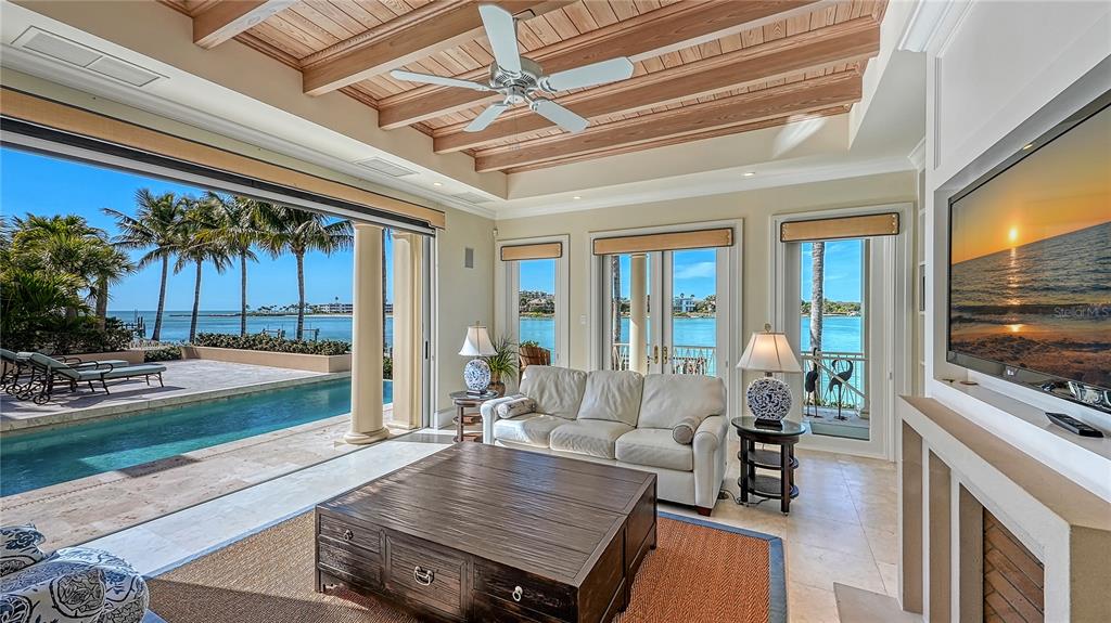 LIDO SHORES - Residential