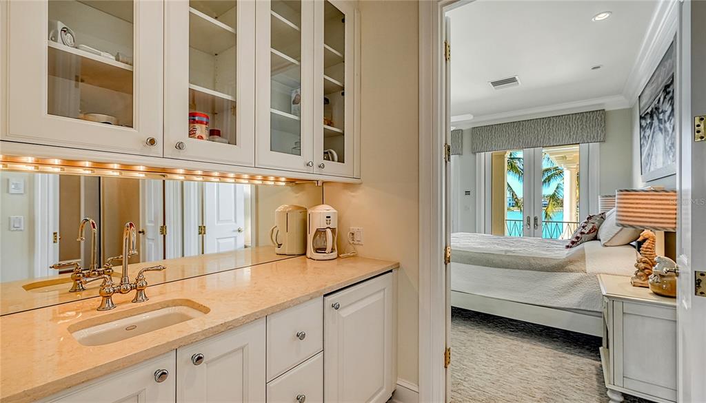 LIDO SHORES - Residential