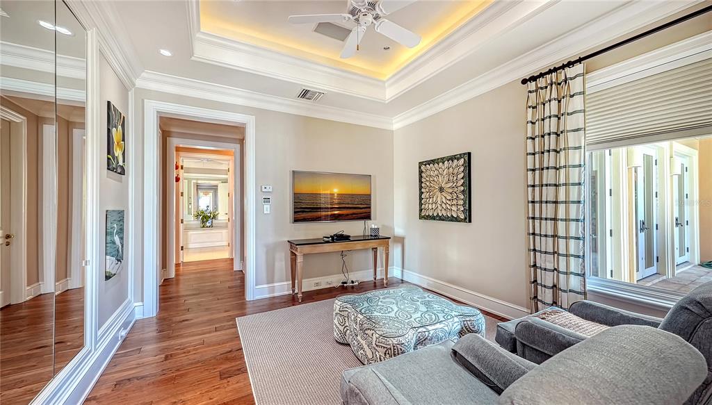 LIDO SHORES - Residential