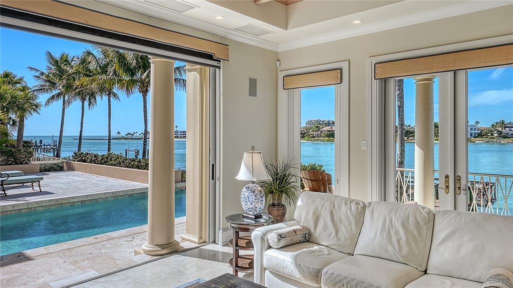 LIDO SHORES - Residential