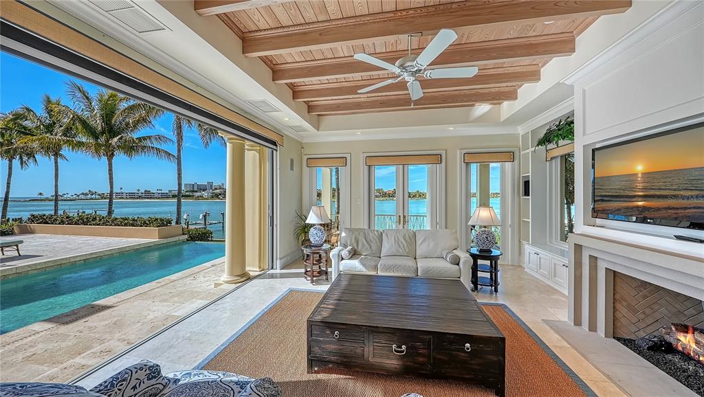 LIDO SHORES - Residential