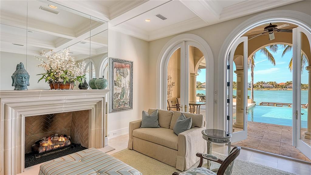 LIDO SHORES - Residential