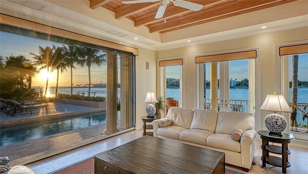 LIDO SHORES - Residential