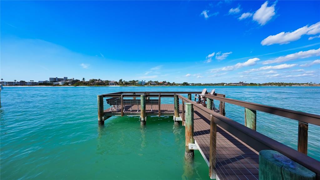 LIDO SHORES - Residential