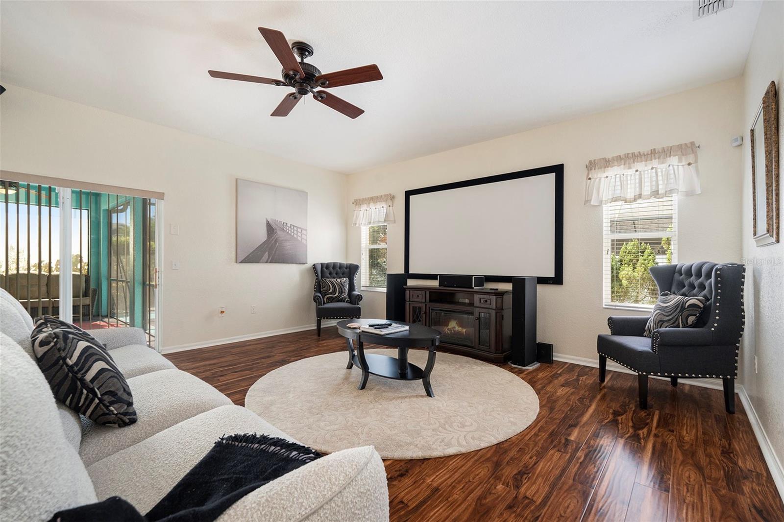 AYERSWORTH GLEN - Residential