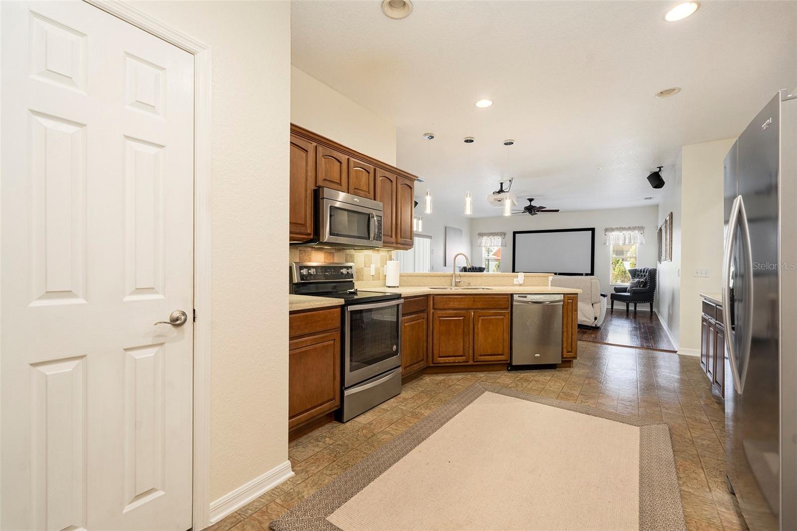AYERSWORTH GLEN - Residential
