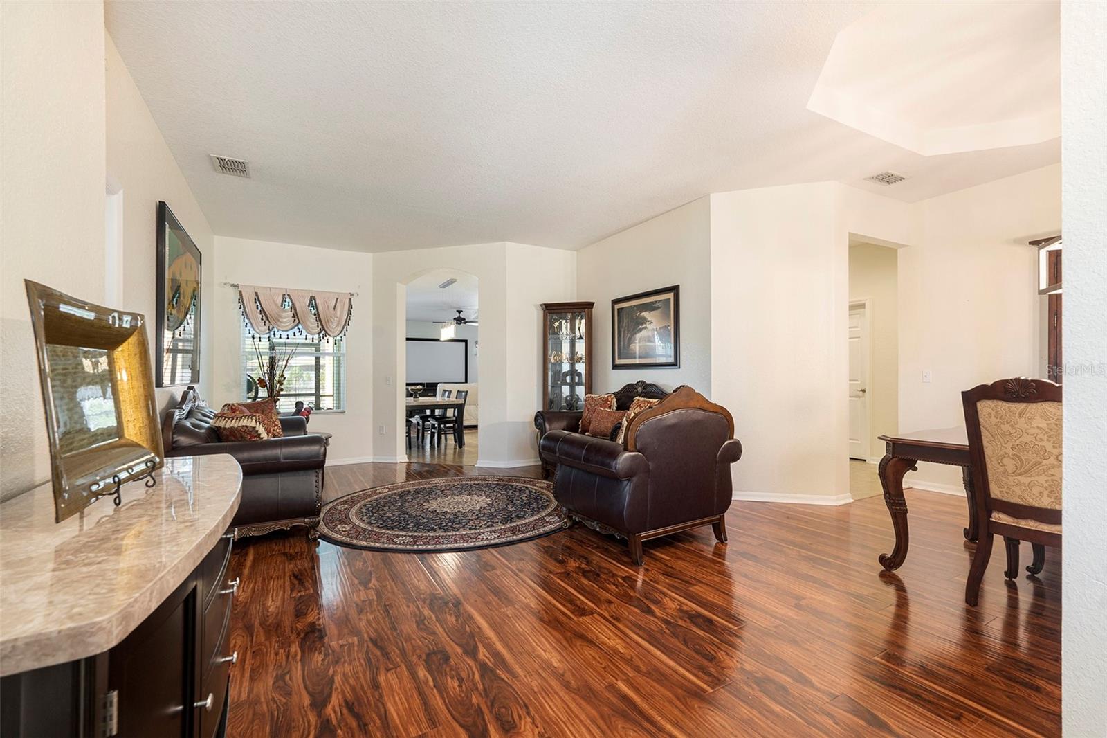 AYERSWORTH GLEN - Residential