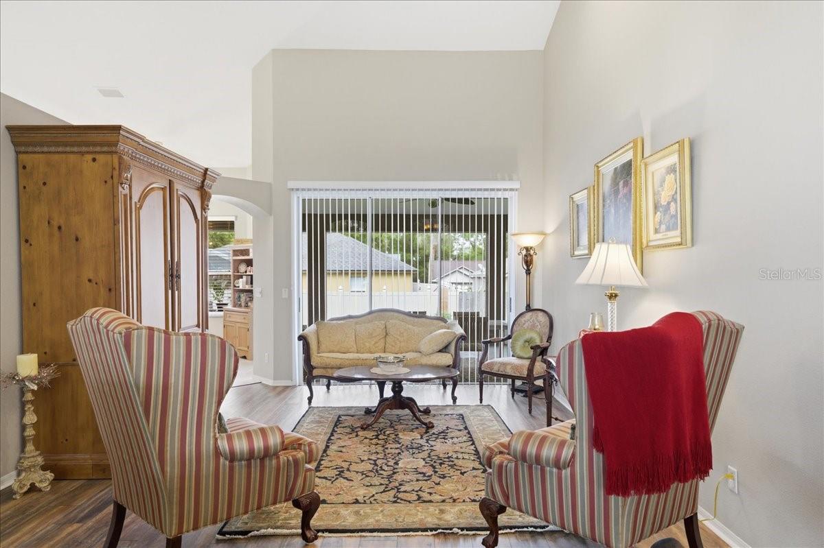 RIVER CROSSING ESTATES - Residential