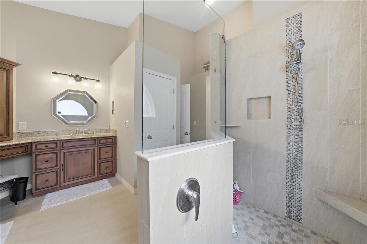 RIVER CROSSING ESTATES - Residential