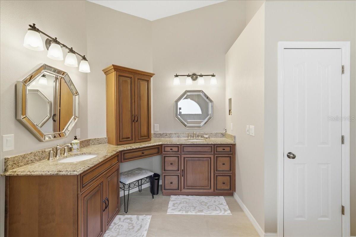 RIVER CROSSING ESTATES - Residential