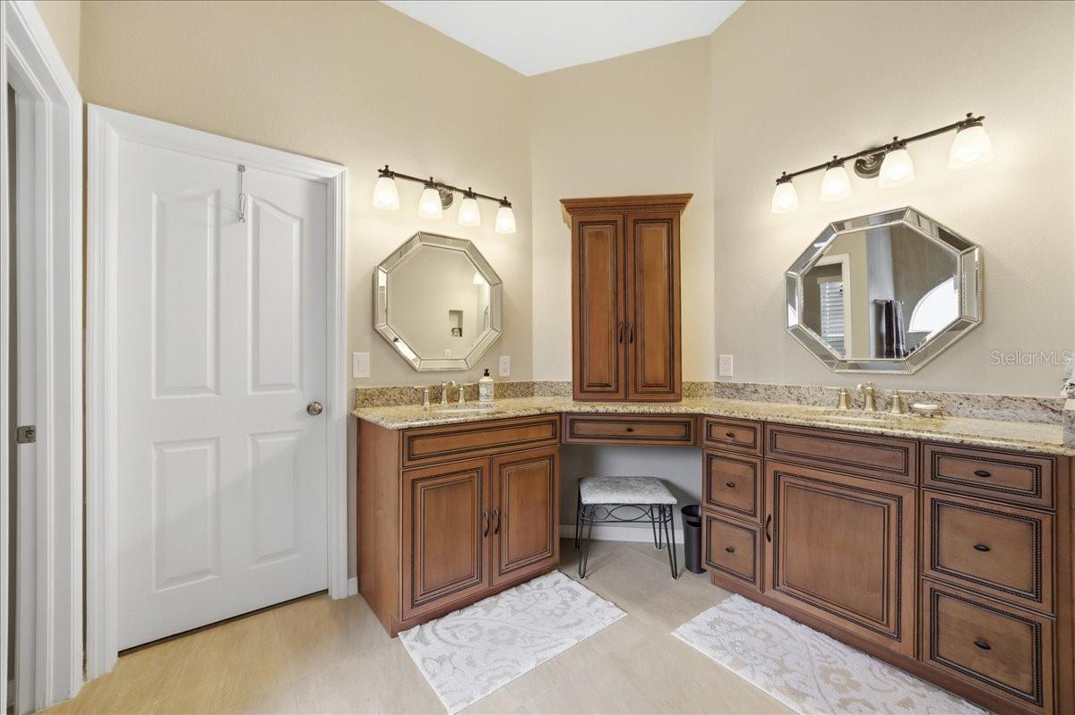 RIVER CROSSING ESTATES - Residential