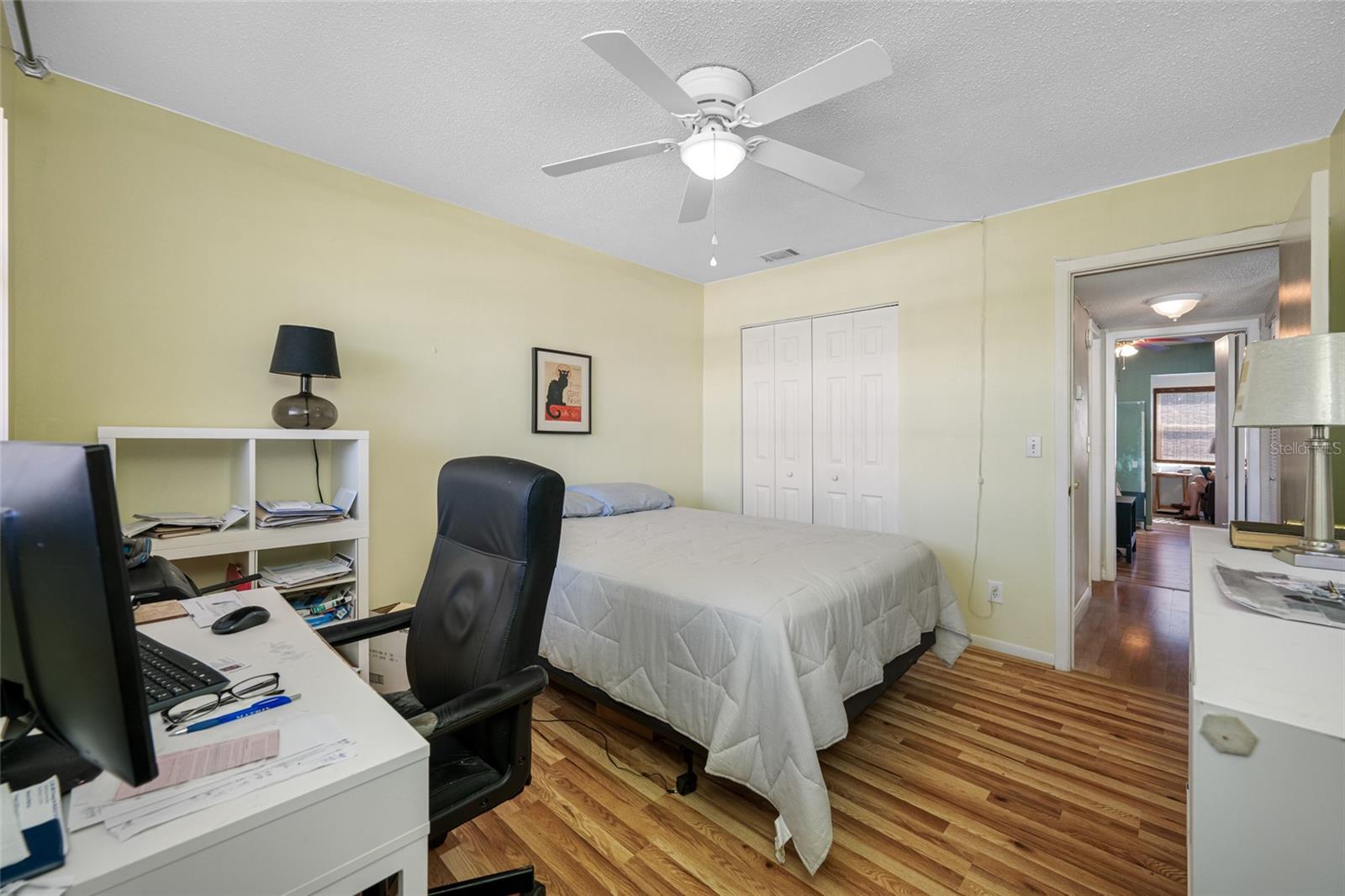 PARADISE SHORES - Residential