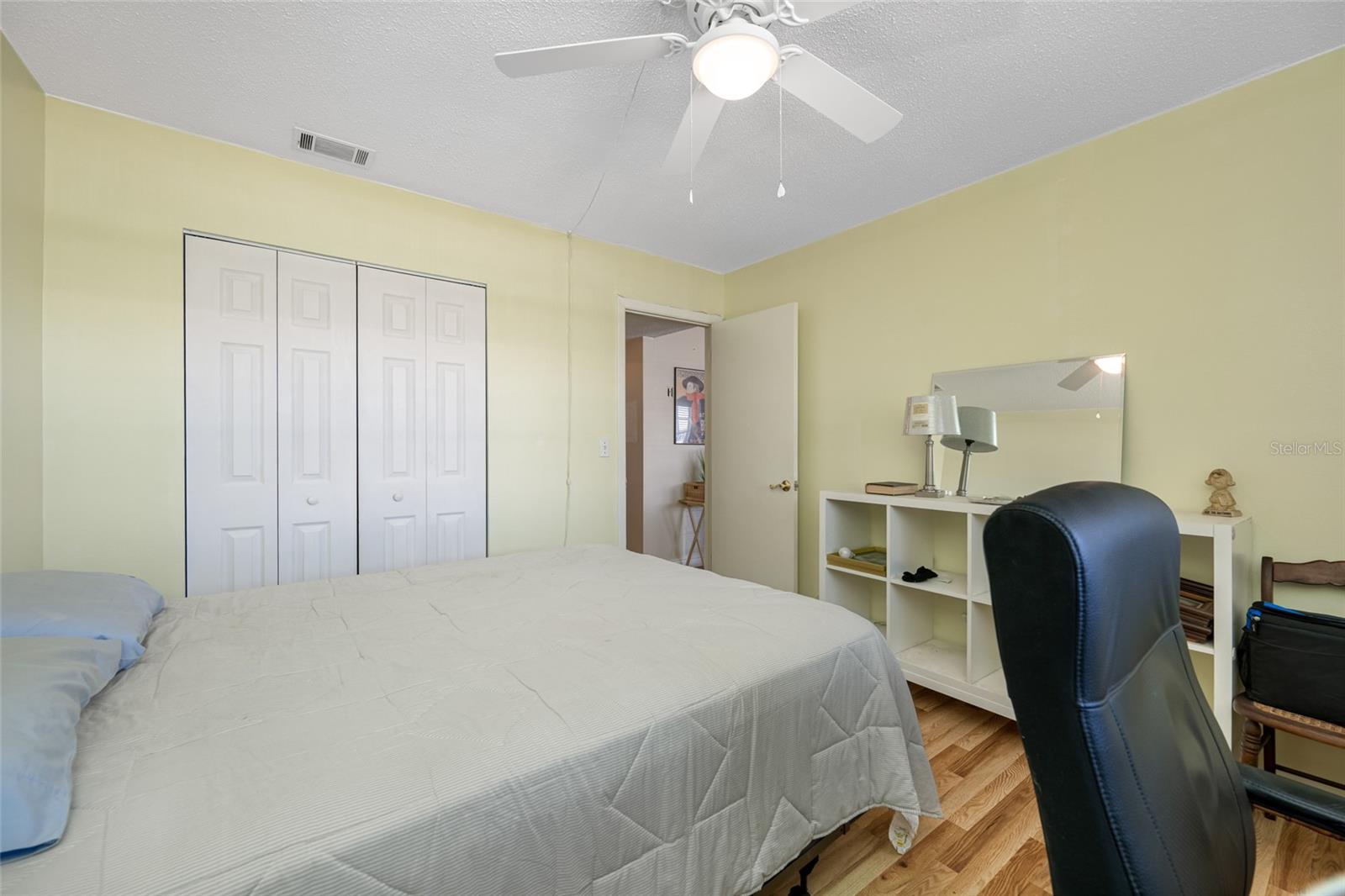 PARADISE SHORES - Residential