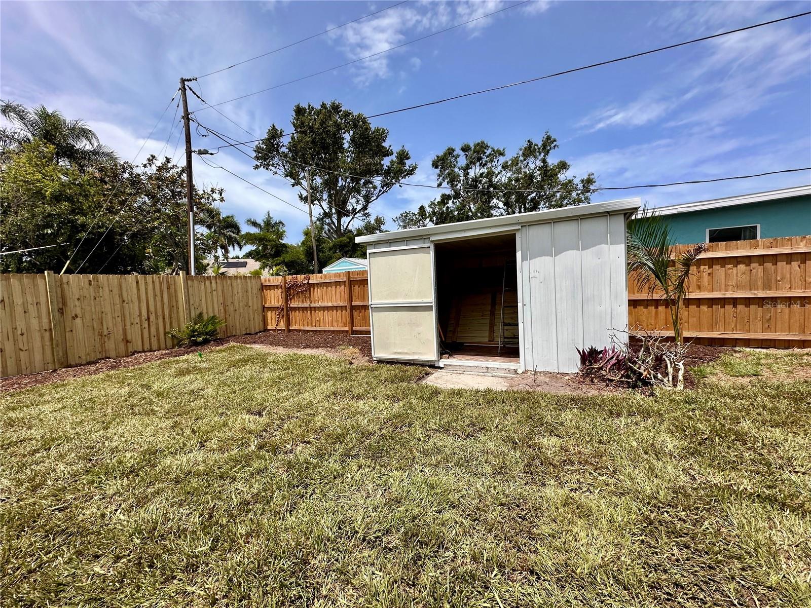 BONNIE LYNN ESTATES - Residential Lease