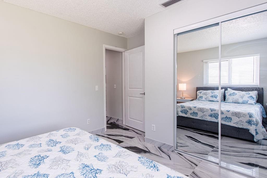 BONNIE LYNN ESTATES - Residential Lease