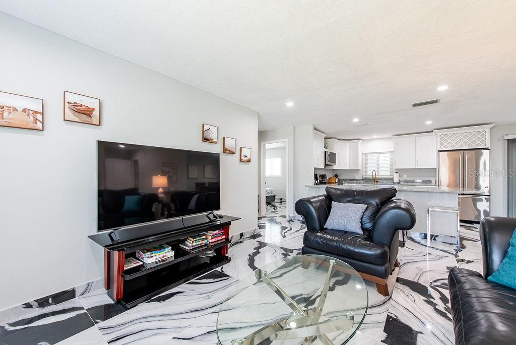 BONNIE LYNN ESTATES - Residential Lease