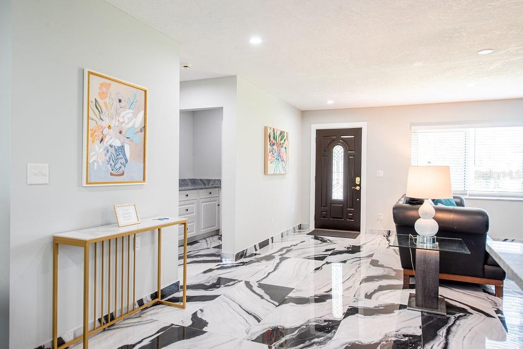 BONNIE LYNN ESTATES - Residential Lease