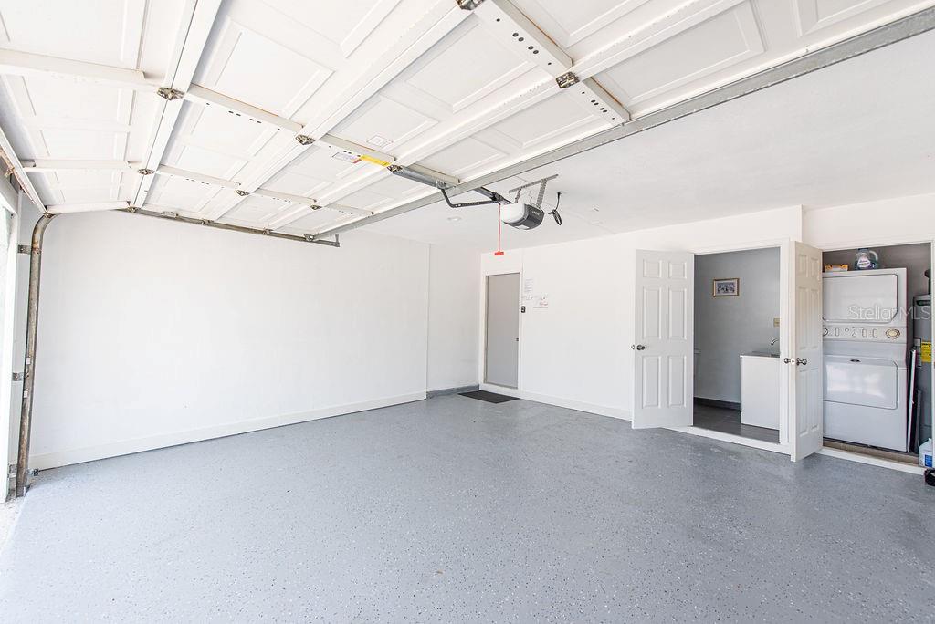 BONNIE LYNN ESTATES - Residential Lease